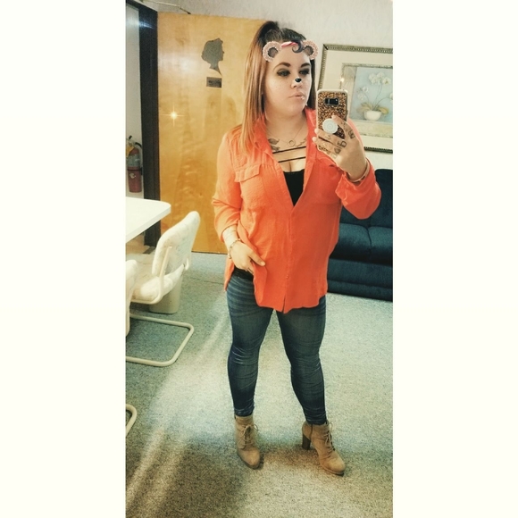 Meet your Posher, Julia - Picture 1 of 1